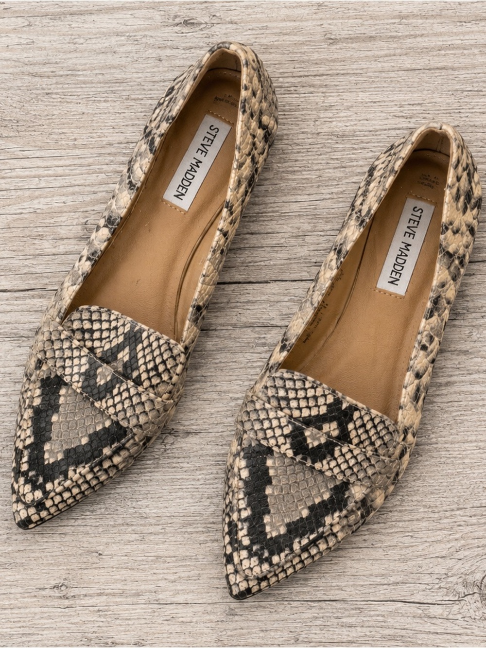 Steve Madden Snakeskin Pointed Toe Flats Women’s 5 Animal Print Loafers